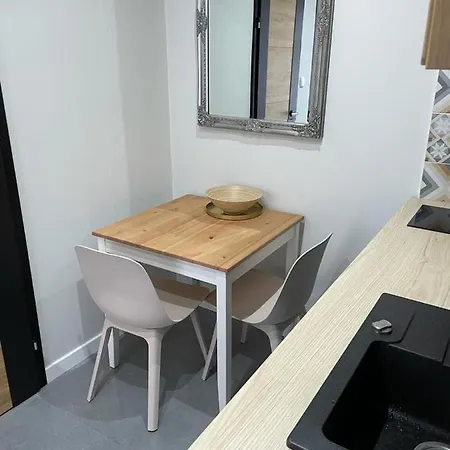 Nowecinka Centrum Lägenhet